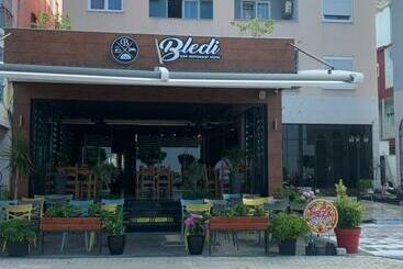 هتل Bledi