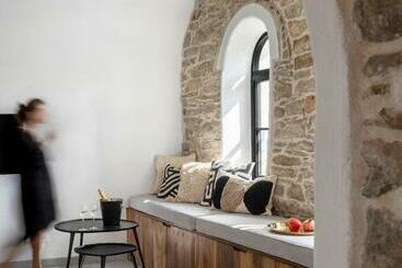 هتل Bridges Residence