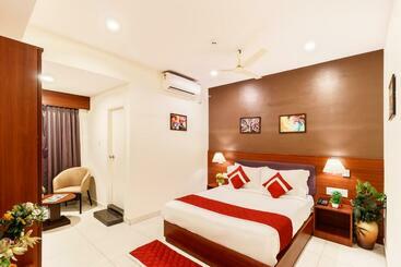 هتل Octave Classio Inn