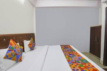 هتل Fabexpress Dream Town