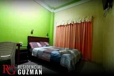 هتل Residencial Guzmán 1
