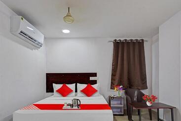 هتل O Sai Krishna Residency