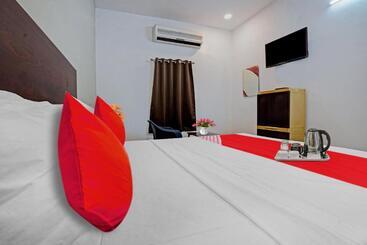 هتل O Sai Krishna Residency