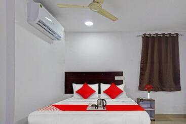 هتل O Sai Krishna Residency