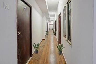 هتل O Sai Krishna Residency