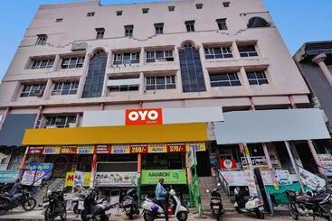 هتل O Sai Krishna Residency