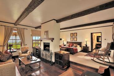 هتل The Manor At Ngorongoro