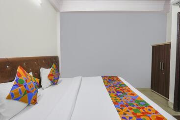 هتل Fabexpress Dream Town