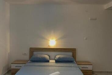 پانسیون Apartmani Orlović Bar