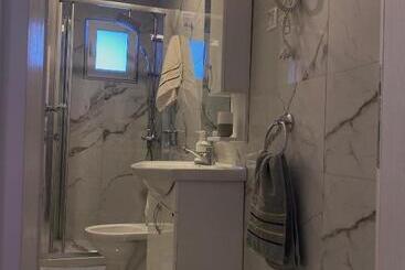 پانسیون Apartmani Orlović Bar