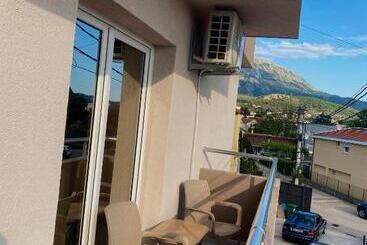 پانسیون Apartmani Orlović Bar