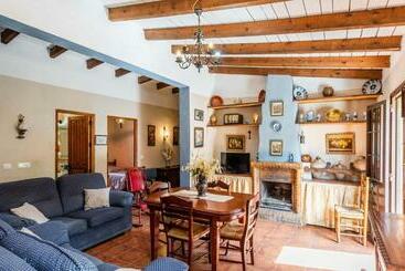 Casa Villazo I Almáchar By Ruralidays