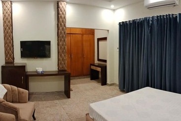 پانسیون Grand Hayat Guest House