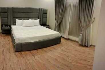 پانسیون Grand Hayat Guest House