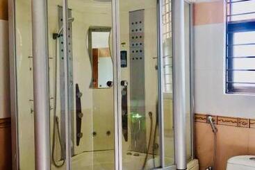 پانسیون Grand Hayat Guest House