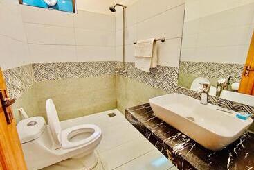 پانسیون Grand Hayat Guest House