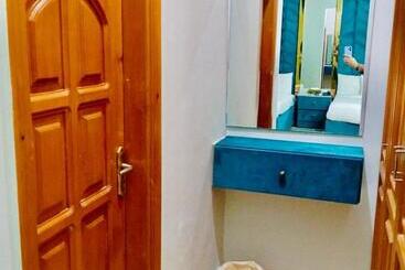 پانسیون Grand Hayat Guest House