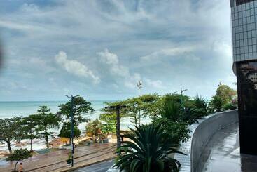 Apt. Em Hotel Na Av. Beira Mar Em Fortaleza
