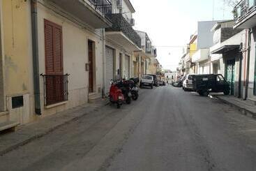 تختخواب و صبحانه A Casa Tua Affitti Brevi