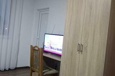 تختخواب و صبحانه Vila Centar Mb
