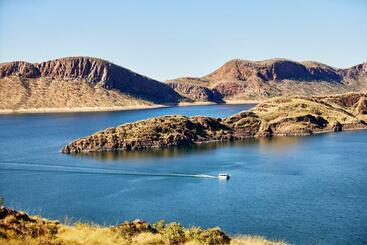 Discovery Resorts   Lake Argyle