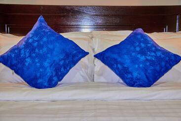 Golden Castle Hotel Hoima