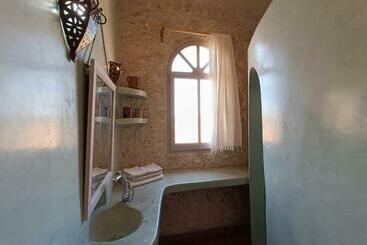 تختخواب و صبحانه Villa Maya