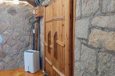 هتل کپسول 芹聚輕旅 Qinju Light Hostel