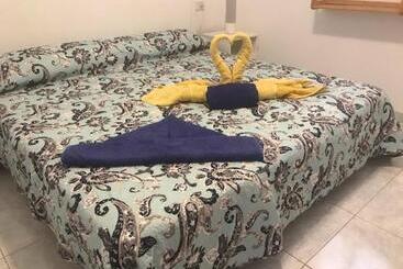 Bhh Naturist Resort With 4 Independent Apartments
