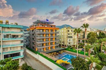 هتل Arsi Paradise Beach