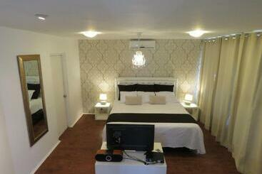 هتل Suites De Mar