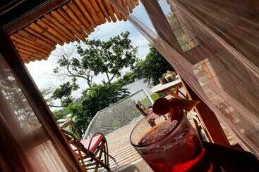 هتل Laguna Rosa Glamping