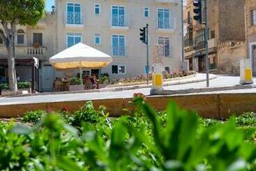 هتل Townhouse17 Boutique Bed & Breakfast