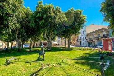 هتل Townhouse17 Boutique Bed & Breakfast