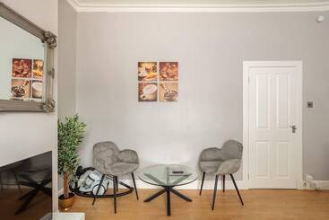 1br Summit Holburn   Cosy Flat With Ultrafast Wifi