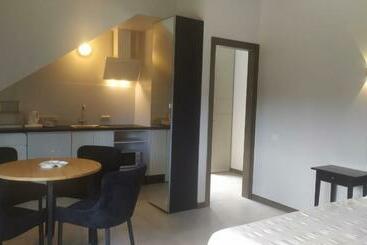 هتل Trakaitis Apartments & Holiday Homes