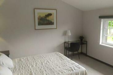 هتل Trakaitis Apartments & Holiday Homes