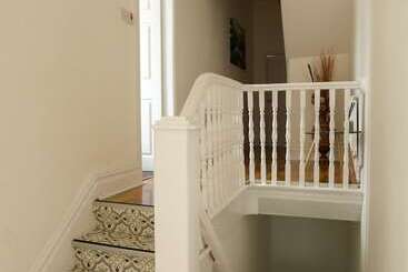 Hot Tub Jacuzzi On Private Terrace Free Gated Parking Sleeps 8