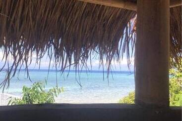 هتل Eco Dive Resort Alycastre