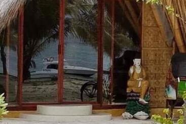 هتل Eco Dive Resort Alycastre