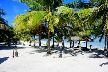 هتل Eco Dive Resort Alycastre
