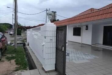 Malacca Town Tranquerah Cluster Home