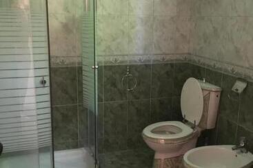 پانسیون Sara Guesthouse