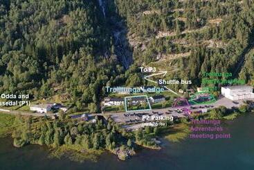 بنسيون Trolltunga Lodge