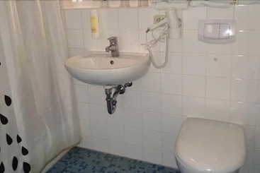 هتل Am  Fischereihafen