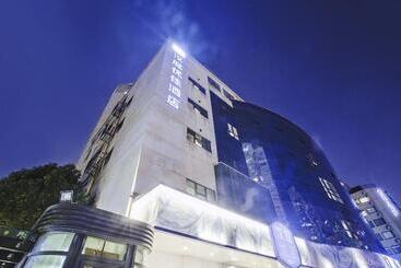 هتل Hanting Premium  Shanghai Henglong Plaza