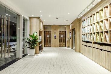 هتل Hanting Premium  Shanghai Henglong Plaza