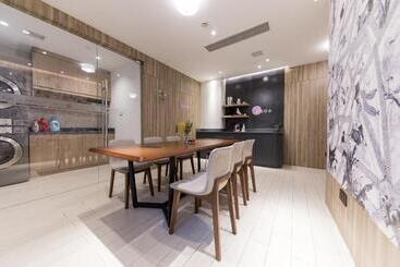 هتل Hanting Premium  Shanghai Henglong Plaza