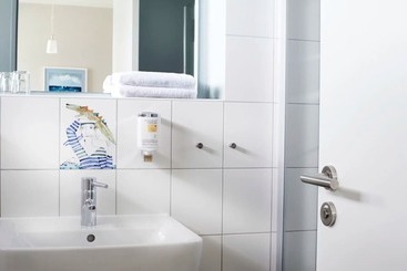 هتل Imjaich Boardinghouse Bremerhaven