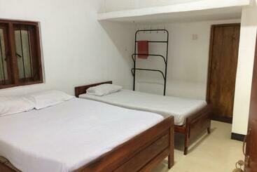 هاستل Pabasara Holiday Inn